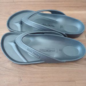Birkenstock Honolulu Silver Sandal Unisex